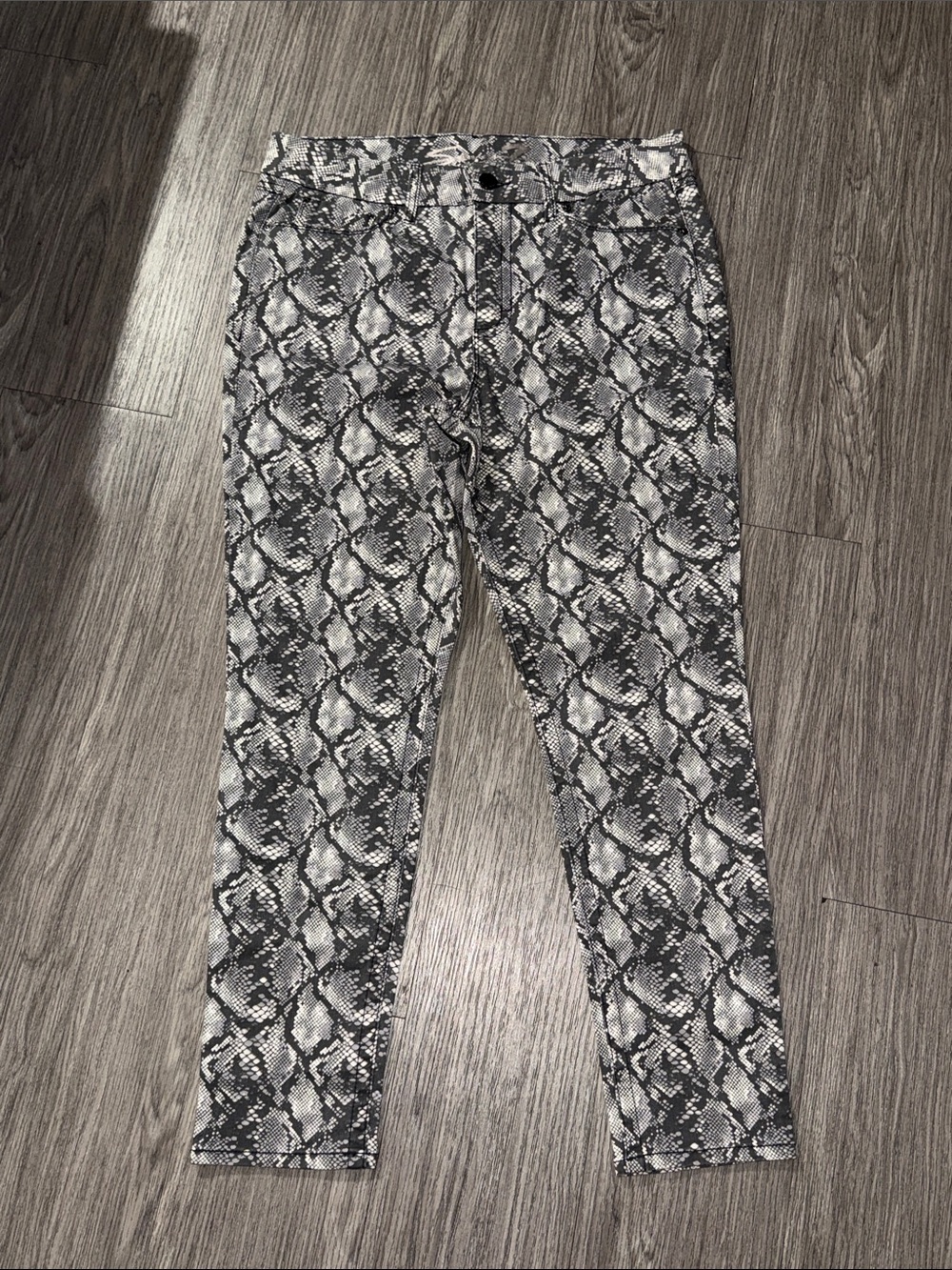 Seven7 Women's Skinny Snake-Print Jeans - Tummyless High Rise Size 16